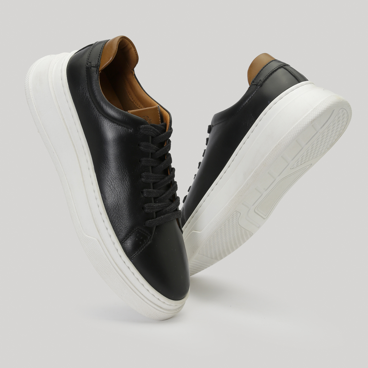 TÊNIS NEW SOFT PRETO / NATURALE WHISKY